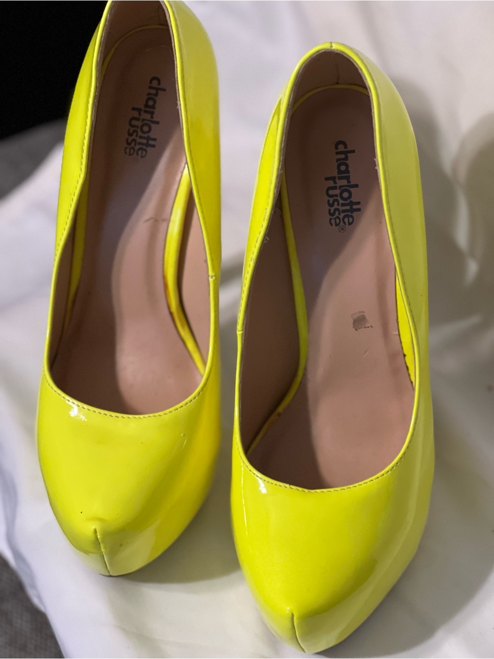 Charlotte Russe Neon Yellow Patent Platform Stiletto Pumps - Picture 2 of 4